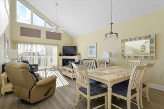Spacious 3 Bedroom Bayside Condo in Sunset Beach with Outdoor Pool! - 0