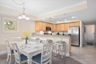 Beautiful 3 Bedroom Sunset Beach Condo with Outdoor Pool! - 2