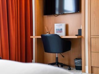 Symons Block Suite 3 - 2