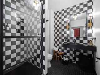 Symons Block Suite 3 - 1