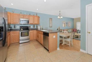Steps to the boardwalk, Check out this 4 Bedroom Townhome with Outdoor Pool! - 9