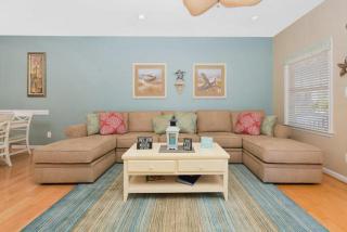 Steps to the boardwalk, Check out this 4 Bedroom Townhome with Outdoor Pool! - 5
