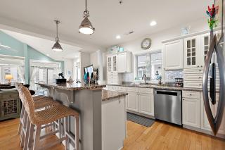 Beautiful Ocean and Bay Views from this Premier 5 Bedroom Property In St Kitts! - 1