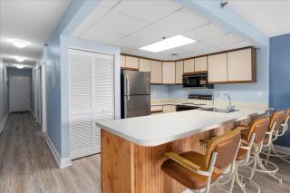 Spacious and Beautiful 1 Bedroom Condo in North OC with Outdoor Pool! - 2