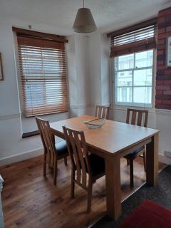 Beautiful grade 2 listed flat - 3