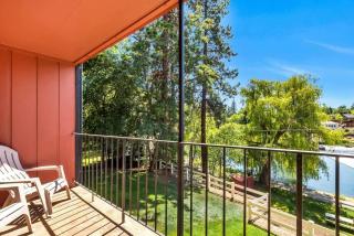 Cozy one-bedroom condo overlooking the Deschutes - 1