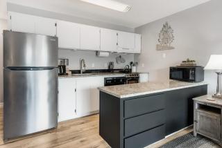 Steps to the Deschutes 10 Minute walk to Downtown - 8