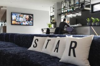 Fresh Trendy apartment - 3