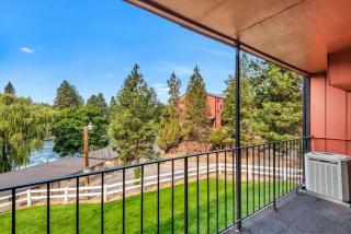 Riverfront Condo-No Better Place in Bend - 6