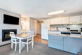 Riverfront Condo - Pet Friendly Near Downtown - 1