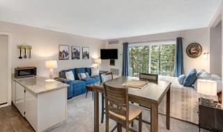 Downtown Studio on the River - 2