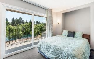 Ground Floor Studio On The Riverfront - 2