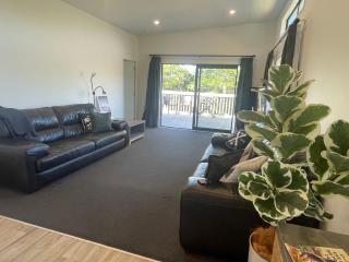 Playground Fun on Town Doorstep! - 7