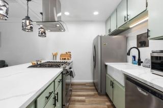 Wilderness Hideaway-Across from the pool & spa - 5