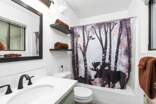 Wilderness Hideaway-Across from the pool & spa - 1