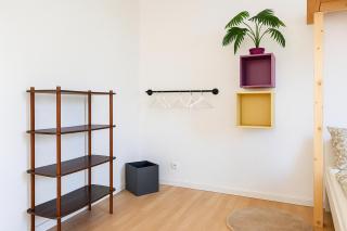 Cosy Central Charming Apartment - 2