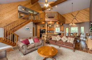 Handels Pride- Family friendly Game Room & Views - 9