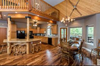 Handels Pride- Family friendly Game Room & Views - 1