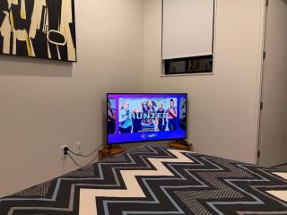 Luxury-Stunning views-Modern Private Kitchen and Bath - 7