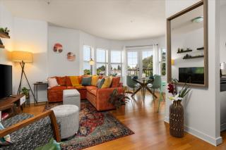 Chic King Bedroom B - Huge Patio - 95 Walk Score! - 5