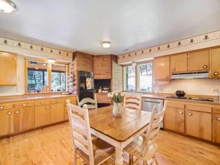 Rustic Private Farmhouse on the Little Spokane Riv - 4