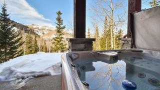 Ski-in Ski-out Deer Valley Hot Tub Fire Pit Views Silver Sun by AvantStay - 8