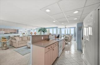 Private Oceanfront Balcony from this 3 Bedroom Condo in the Quay Building! - 3