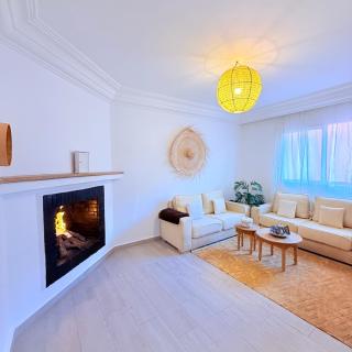 Meriso Downtown Free Parking - 8