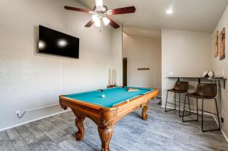 Pool, Putting Green and Games Chandler Home! - 3