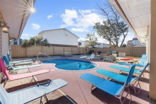 Elegant Huge Ocean View 4 King, Private Pool, Huge Yard, Enormous Game Garage, BBQ, & Rooftop Deck - Myrtle Beach - 8