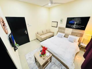 Beautiful Cozy Studio Flat Available in a prime location Exhibition - 0