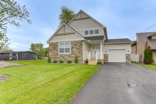 Hot Tub, Lake Access, and Dock Port Clinton Retreat - 9