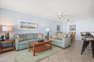 Oceanfront Quay Unit with Outdoor & Indoor Pool - 5