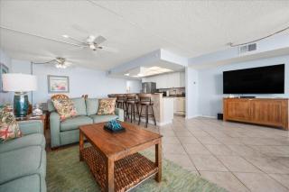 Oceanfront Quay Unit with Outdoor & Indoor Pool - 4
