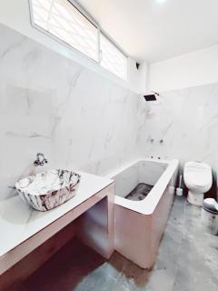 BLUE HOUSE CASA AZUL 3 Blocks from the Sea - 2