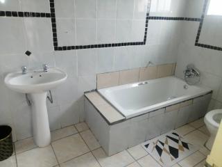 Gabriel cottage on Bucotfo Street - 8