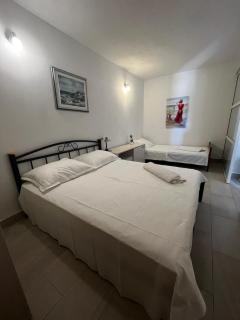 Apartment Supetar 7631b - 2
