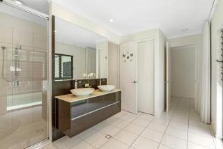 Belle Escapes Sand Castaways - 4