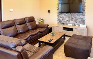 Beautiful Home In Hrvace With Wifi - 9