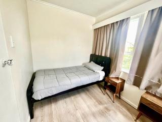 Entire House in Mt Wellington, Central Auckland - 6