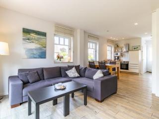 Holiday home in Greetsiel with barbecue - 6