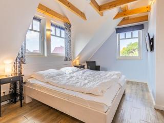 Holiday home in Greetsiel with barbecue - 3