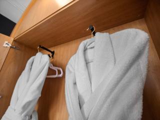 Symons Block Suite 7 - 3