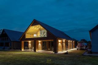 Luxury Lodge in the Cotswolds with Direct Golf View - 0