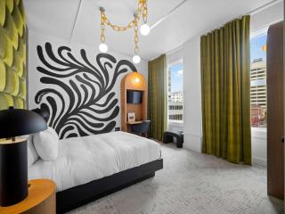 Symons Block Suite 8 - 9