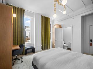 Symons Block Suite 8 - 7