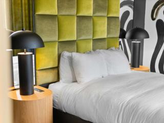 Symons Block Suite 8 - 6