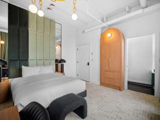 Symons Block Suite 9 - 8