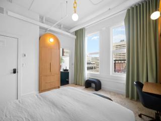 Symons Block Suite 9 - 5