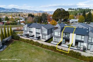 Flexible Bed Options, Private Back Yard, Car Park - 8